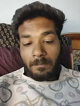 Snapshot of Cummt_boy chatting on February 18, 4:19 am Cummt boy online show from February 18, 4:19 am