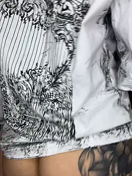 Snapshot of Sofia-squir chatting on April 11, 3:33 am Sofia-squir online show from April 11, 3:33 am