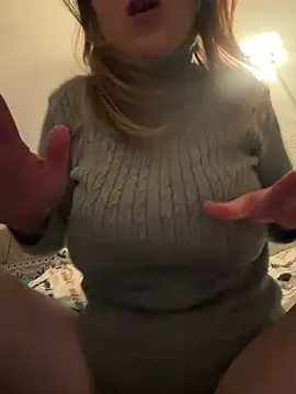 Frenchgirl45 online show from March 8, 11:08 pm