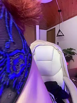 Maraia pink18 online show from February 20, 1:33 pm