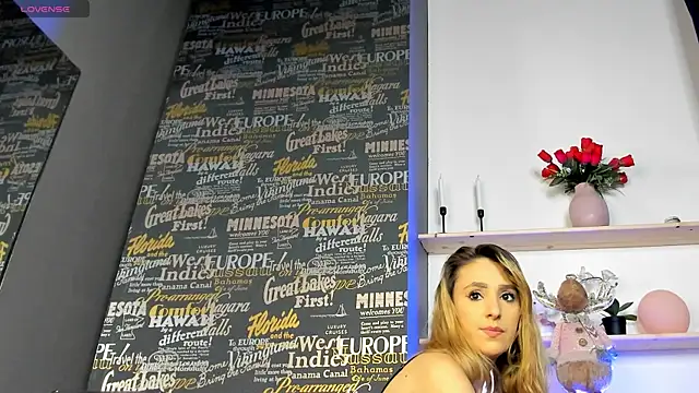 LaurennLane online show from April 2, 5:05 am