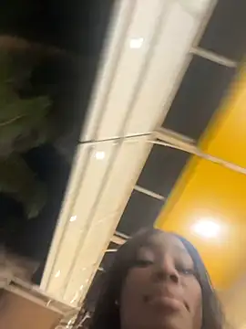 ZarahFerreira online show from April 1, 12:22 am