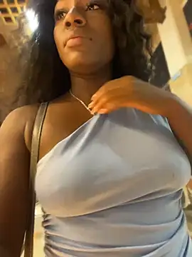 ZarahFerreira online show from May 12, 11:57 pm
