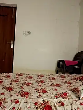 cute girl 29 online show from May 9, 5:18 pm