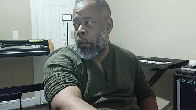 Cleozevo1961 online show from March 25, 3:56 am