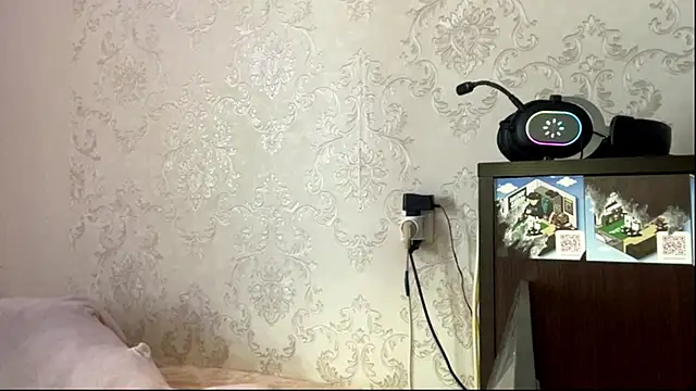 aera elese online show from April 27, 11:41 am