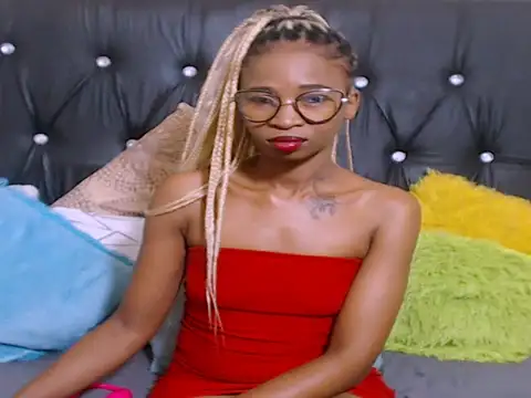 Snapshot of SassyyLadyKay chatting on March 15, 1:06 pm SassyyLadyKay online show from March 15, 1:06 pm