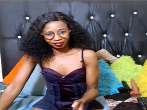 Snapshot of SassyyLadyKay chatting on March 27, 9:36 pm SassyyLadyKay online show from March 27, 9:36 pm