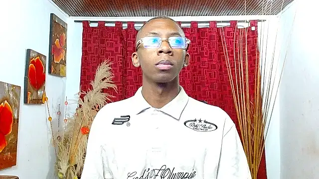 milo018 online show from February 18, 9:27 am