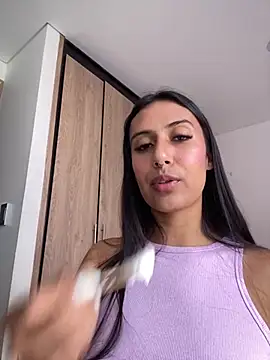 Snapshot of Tifqueen chatting on March 4, 7:09 pm Tifqueen online show from March 4, 7:09 pm