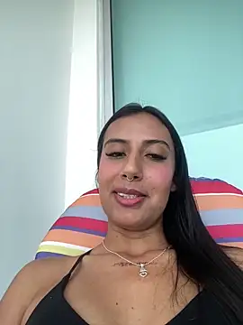 Snapshot of Tifqueen chatting on March 7, 5:54 pm Tifqueen online show from March 7, 5:54 pm