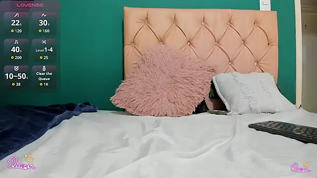 Snapshot of Camila_Tits chatting on April 30, 4:30 am Camila Tits online show from April 30, 4:30 am