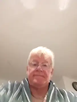 olivbisoumis online show from April 1, 4:46 am