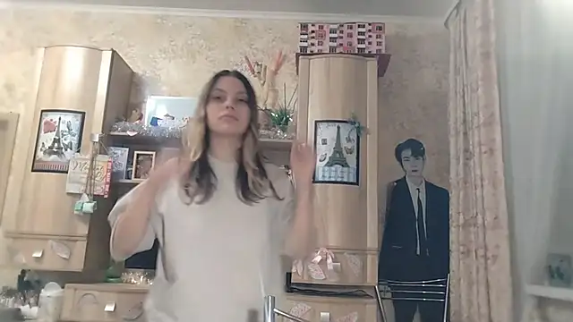 Snapshot of loaneei chatting on February 18, 6:26 pm loaneei online show from February 18, 6:26 pm