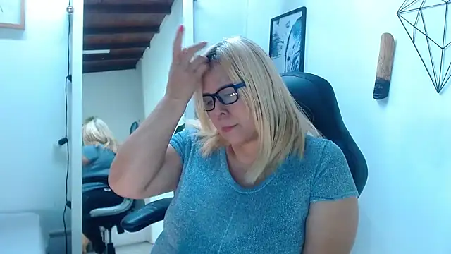 eva colen50 online show from April 6, 7:15 pm