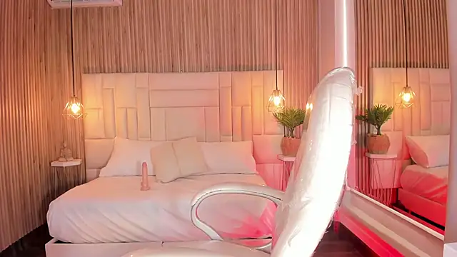 IvyRous online show from February 26, 4:11 am