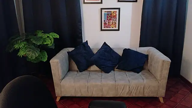 Snapshot of Alessia_Monroe_ chatting on March 19, 9:08 pm Alessia Monroe online show from March 19, 9:08 pm