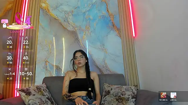 Snapshot of Carolina_pm chatting on April 25, 1:41 am Carolina pm online show from April 25, 1:41 am