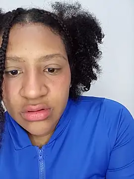 Snapshot of gigiblue89 chatting on March 18, 8:17 am gigiblue89 online show from March 18, 8:17 am