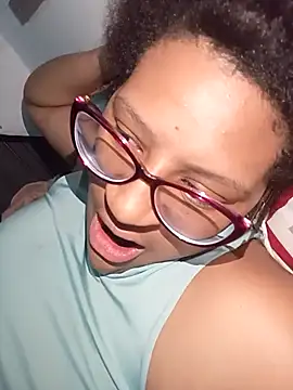 Snapshot of gigiblue89 chatting on March 29, 8:42 pm gigiblue89 online show from March 29, 8:42 pm