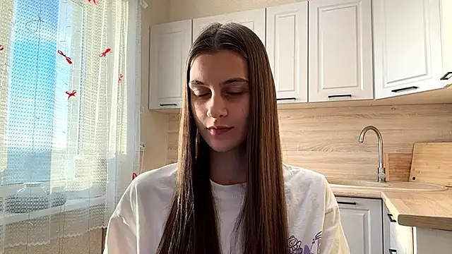 SwappingFate online show from March 25, 12:00 pm