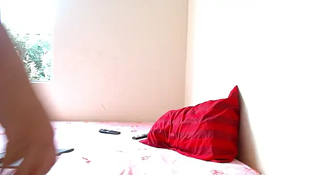 Snapshot of valkahot20 chatting on March 12, 7:53 pm valkahot20 online show from March 12, 7:53 pm