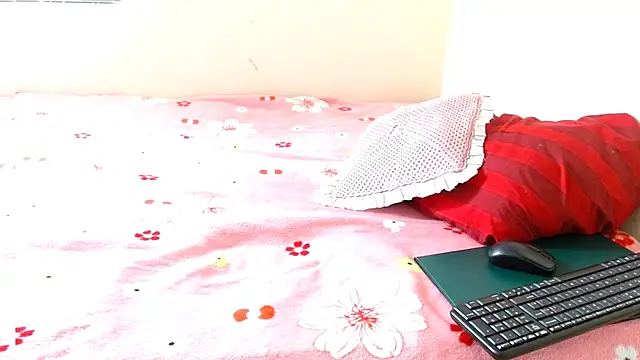 Snapshot of valkahot20 chatting on March 16, 4:22 pm valkahot20 online show from March 16, 4:22 pm