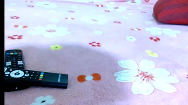 Snapshot of valkahot20 chatting on March 22, 5:33 am valkahot20 online show from March 22, 5:33 am