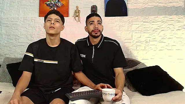 Kratoswolf online show from May 13, 4:26 pm