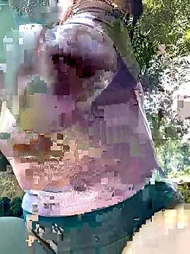 Snapshot of yissela92 chatting on March 8, 3:16 pm yissela92 online show from March 8, 3:16 pm