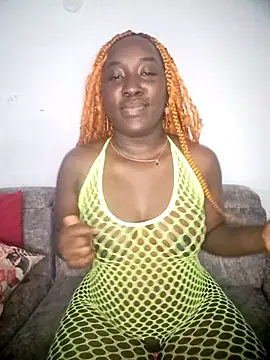 Snapshot of IvyEbony chatting on February 25, 4:44 am IvyEbony online show from February 25, 4:44 am