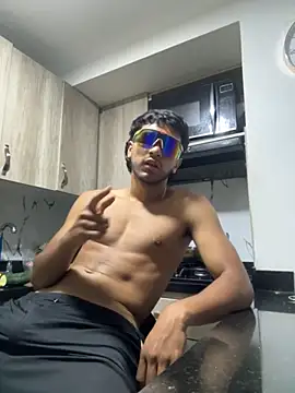 Snapshot of hardbody_19 chatting on March 6, 11:56 pm hardbody 19 online show from March 6, 11:56 pm