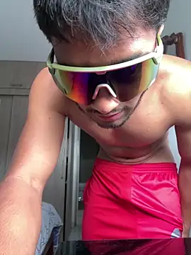 Snapshot of hardbody_19 chatting on March 8, 8:23 pm hardbody 19 online show from March 8, 8:23 pm