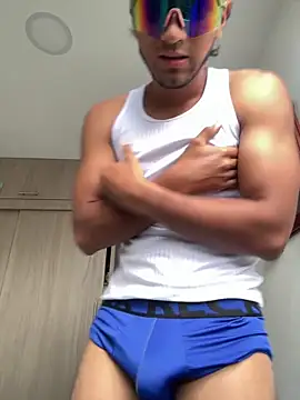 Snapshot of hardbody_19 chatting on March 24, 8:58 pm hardbody 19 online show from March 24, 8:58 pm