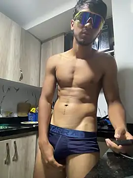 Snapshot of hardbody_19 chatting on April 1, 2:12 am hardbody 19 online show from April 1, 2:12 am