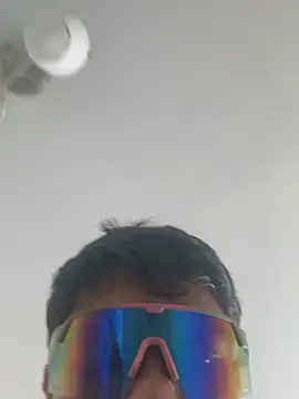 Snapshot of hardbody_19 chatting on April 1, 7:44 pm hardbody 19 online show from April 1, 7:44 pm