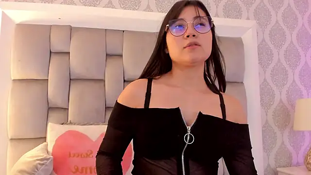 Snapshot of vero_domplay chatting on April 9, 6:30 am vero domplay online show from April 9, 6:30 am