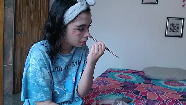 Snapshot of Tiny_Loliebbp chatting on February 18, 3:08 pm Tiny Loliebbp online show from February 18, 3:08 pm