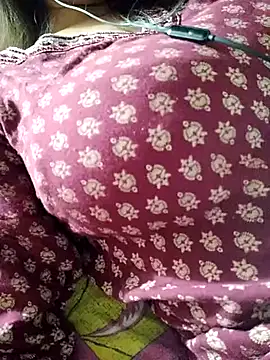 Poonam 001 online show from February 19, 11:06 am