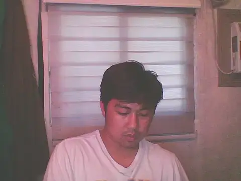 Snapshot of mattyxXxthirdy chatting on April 4, 4:00 am mattyxXxthirdy online show from April 4, 4:00 am