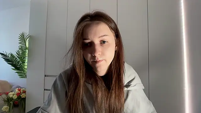 Snapshot of monnymoonn chatting on March 16, 7:23 am monnymoonn online show from March 16, 7:23 am