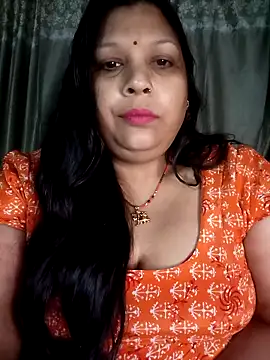 Snapshot of indianmona866y chatting on February 20, 7:10 am indianmona866y online show from February 20, 7:10 am