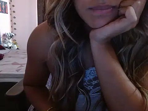 Snapshot of GymFreak25 chatting on May 21, 6:20 am GymFreak25 online show from May 21, 6:20 am