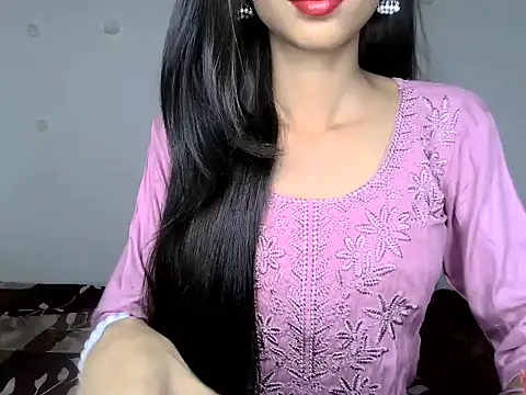 SIKSHA SINGH online show from May 20, 6:14 pm