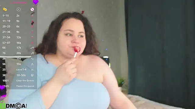 MoonlitAdele online show from May 17, 8:34 am
