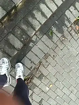 Snapshot of Destinylovex chatting on March 13, 9:27 am Destinylovex online show from March 13, 9:27 am