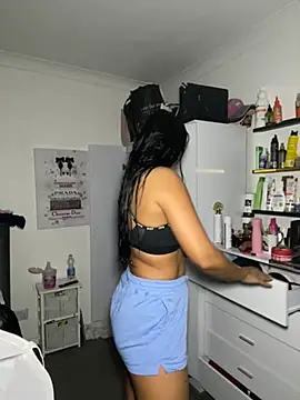 Snapshot of Destinylovex chatting on March 16, 8:02 pm Destinylovex online show from March 16, 8:02 pm