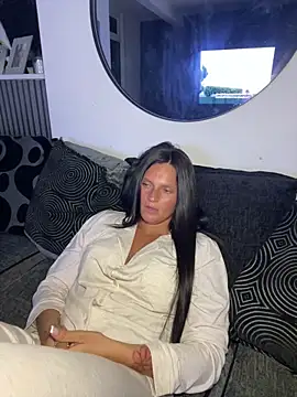 Snapshot of Destinylovex chatting on March 24, 8:47 pm Destinylovex online show from March 24, 8:47 pm