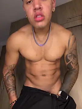 Snapshot of amenadiel_fire chatting on March 29, 9:15 pm amenadiel fire online show from March 29, 9:15 pm