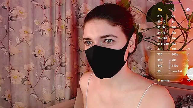 Snapshot of Ruby_04 chatting on February 27, 7:47 pm Ruby 04 online show from February 27, 7:47 pm